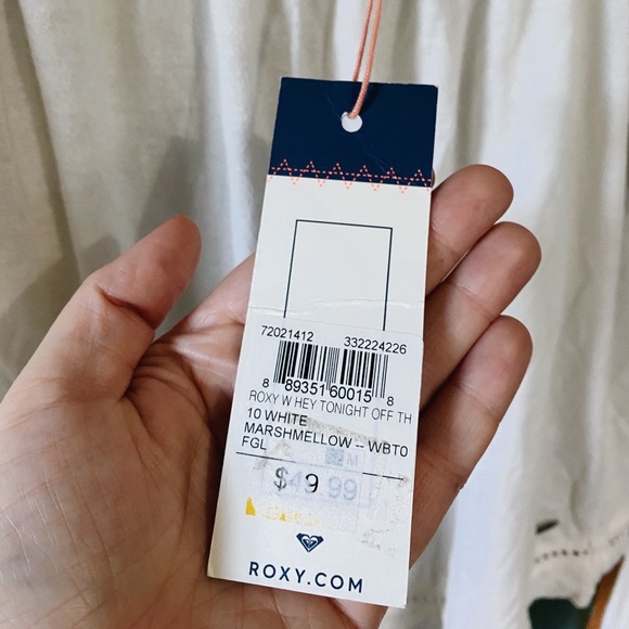 Roxy Cold Shoulder Top - Picture 2 of 4